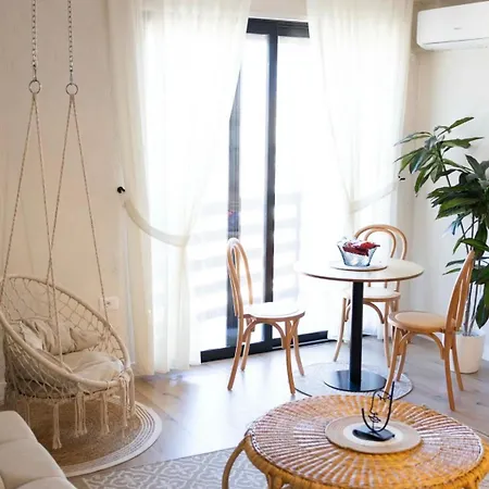 Apartman Tirana Apartment *